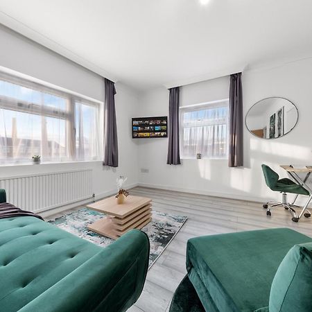 Green Hype - 10 Mins To Stadium - Sleeps 8 伦敦 外观 照片